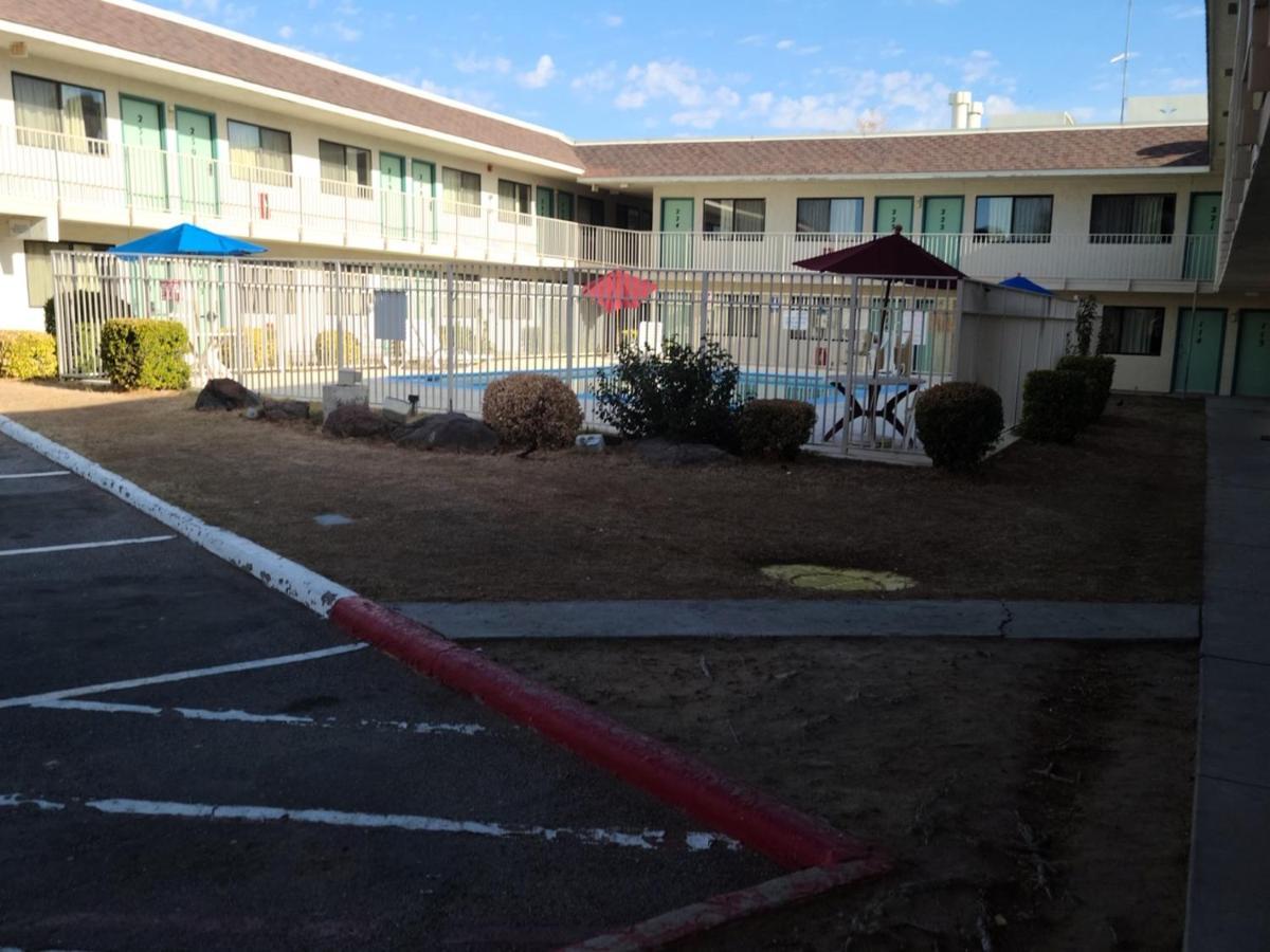 9 Cruces Motel Las Cruces